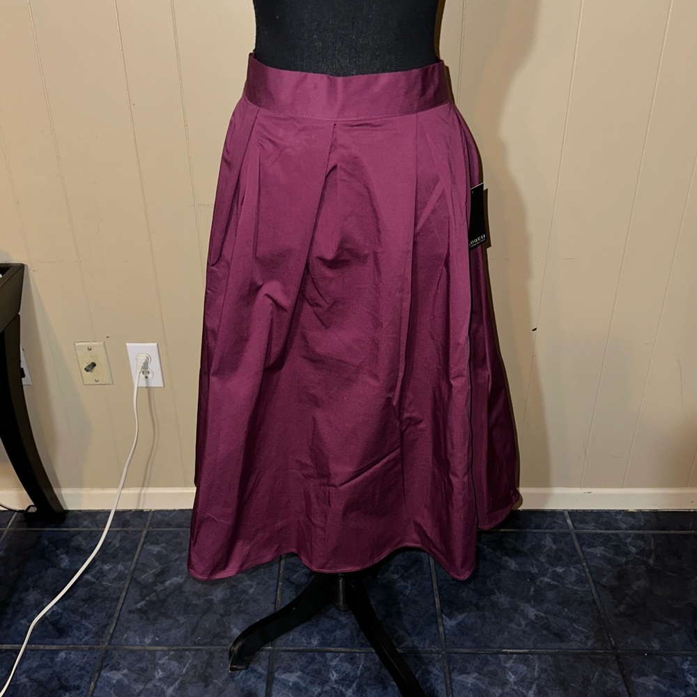 BNWT Eloquii A-Line/Full Skirt, Size 20W